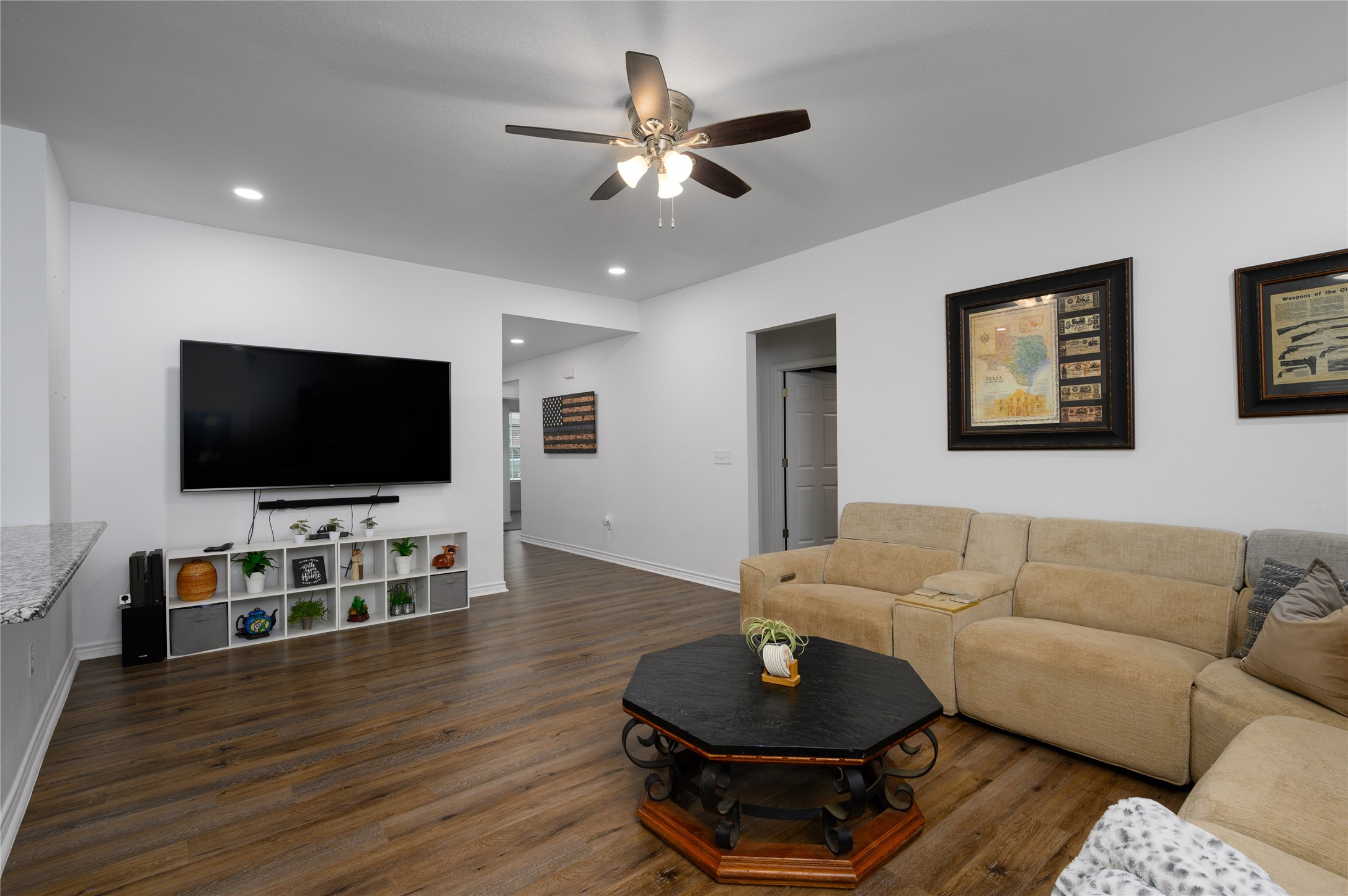 928 W Chase Street Denison TX 75020