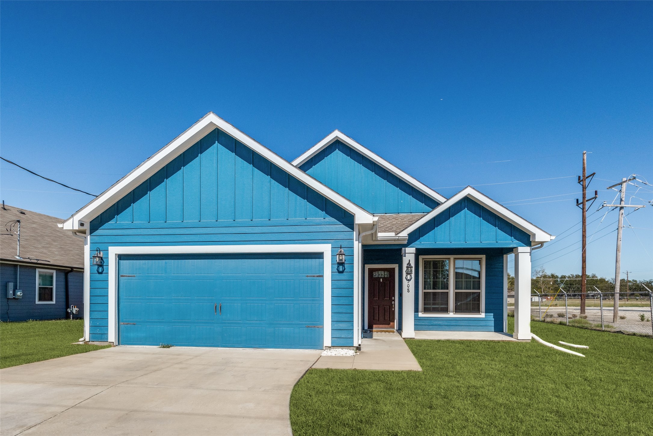 308 E Houston Street Leonard TX 75452
