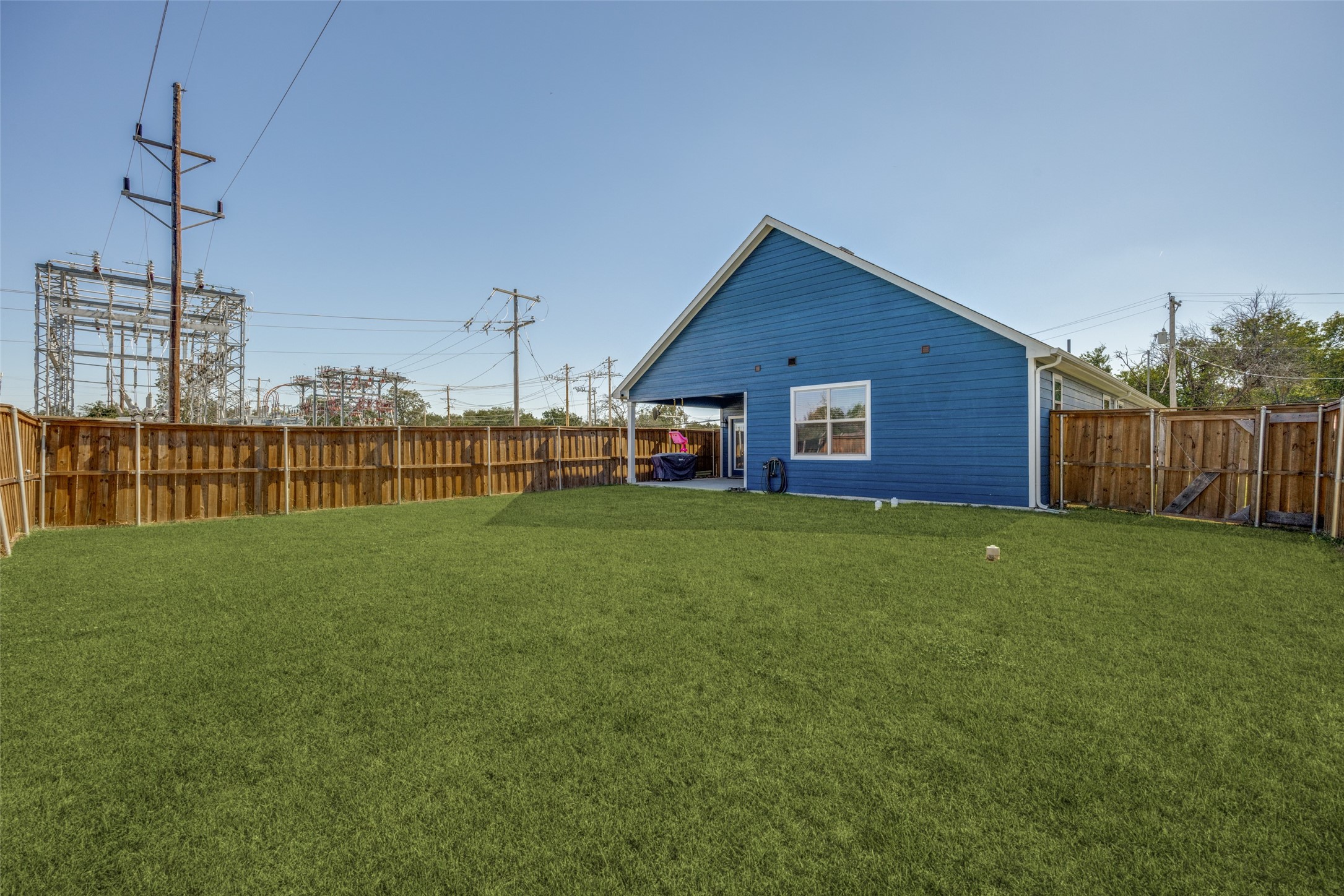 308 E Houston Street Leonard TX 75452