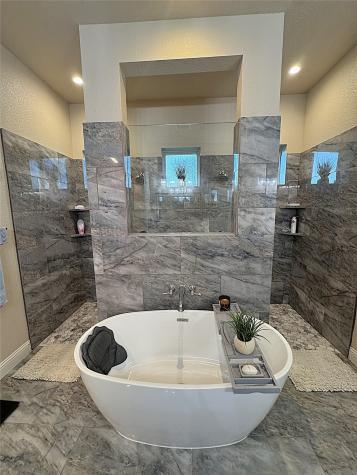 2454 Creekwood Drive Cedar Hill TX 75104