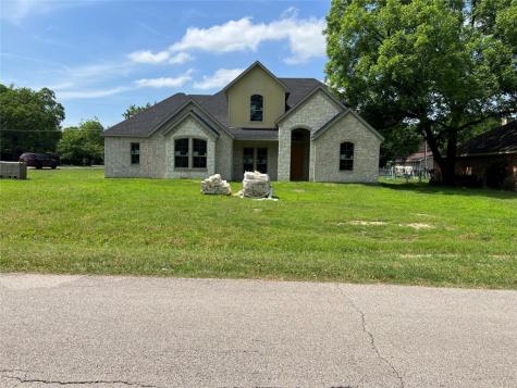 700 E Waco Street Ennis TX 75119