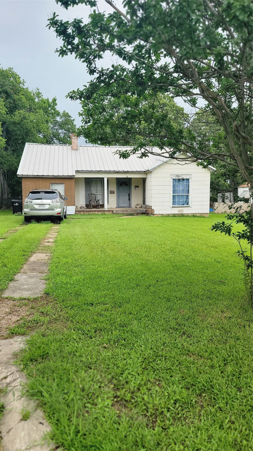 31 W Parnell Street Denison TX 75020