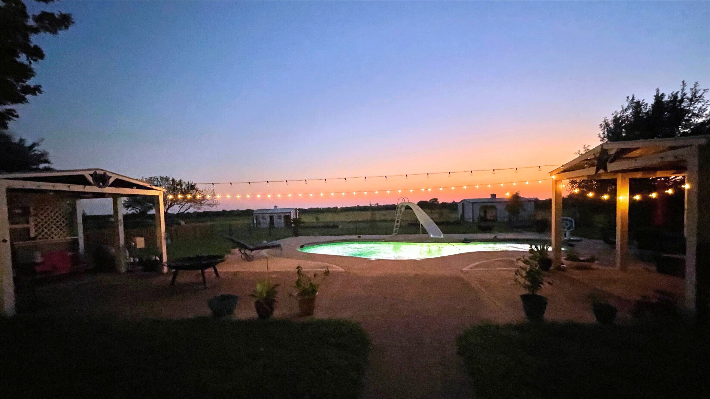 784 Fm 55 Waxahachie TX 75165