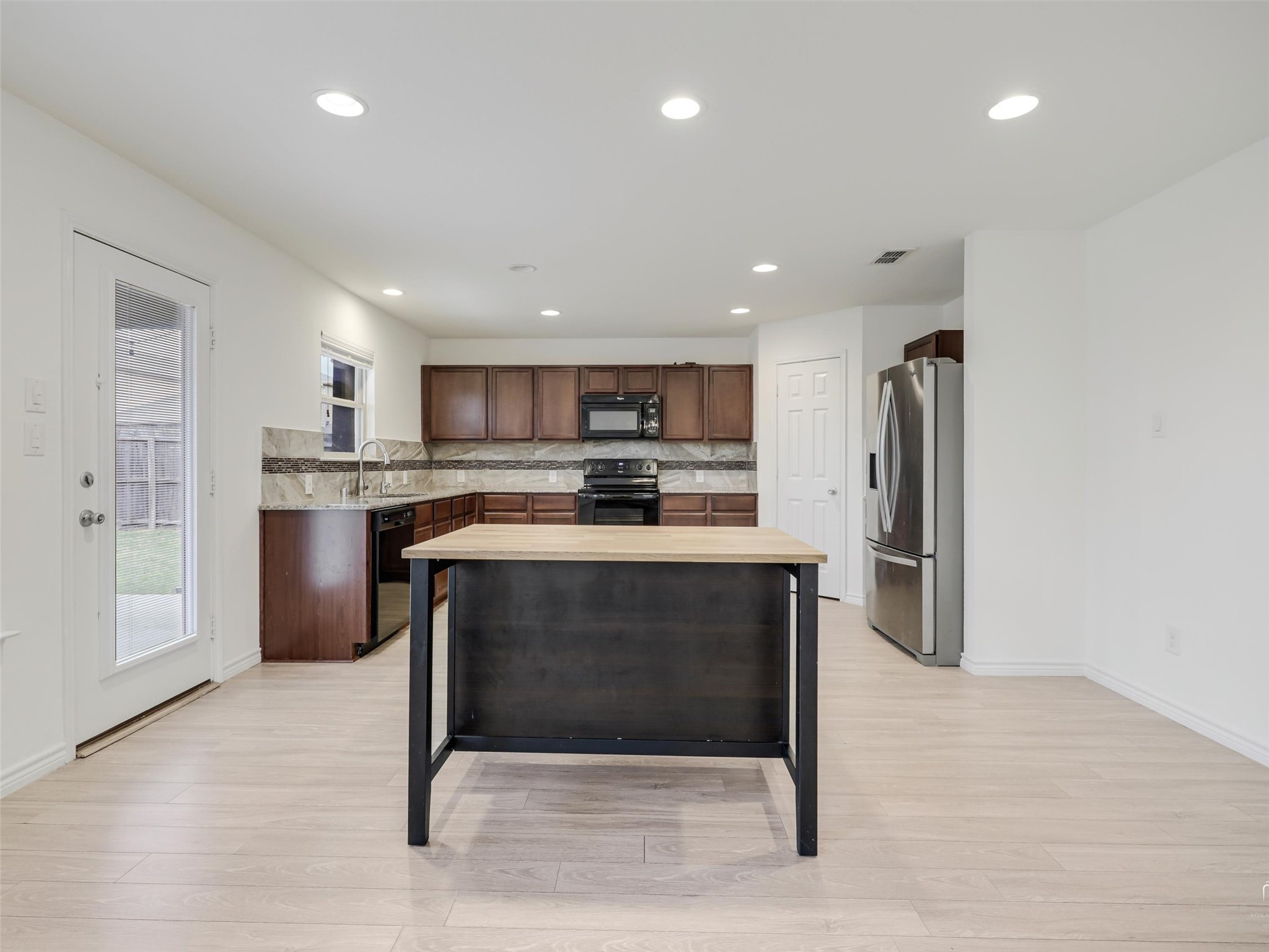 4509 Maplewood Avenue Balch Springs TX 75180