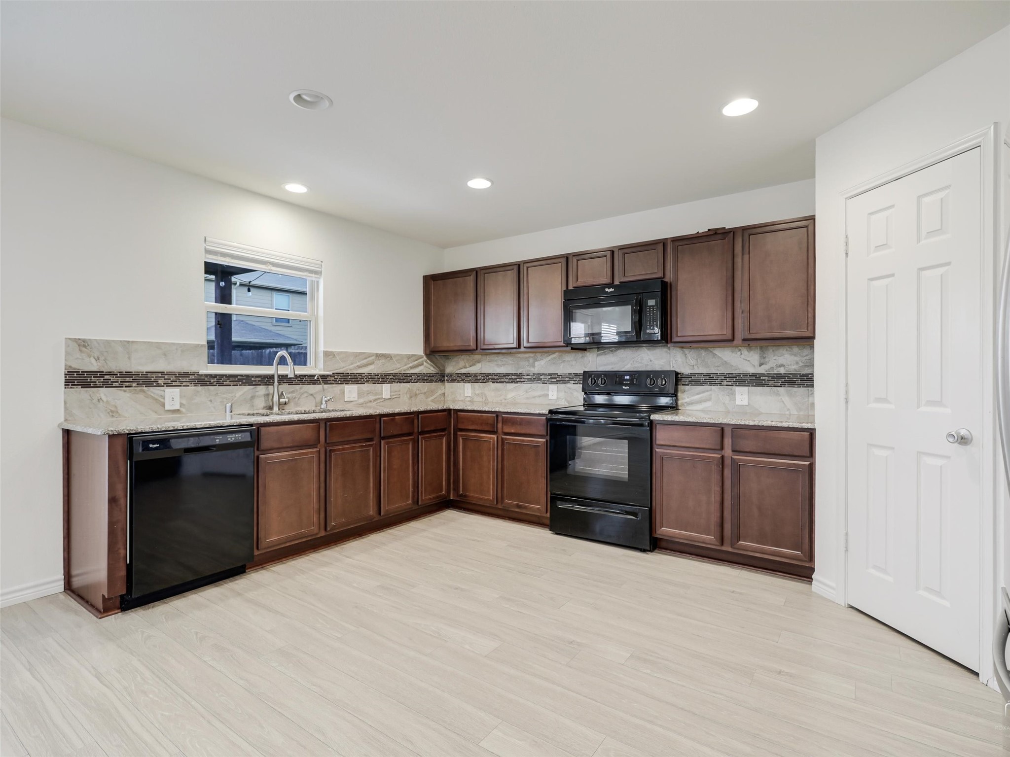 4509 Maplewood Avenue Balch Springs TX 75180