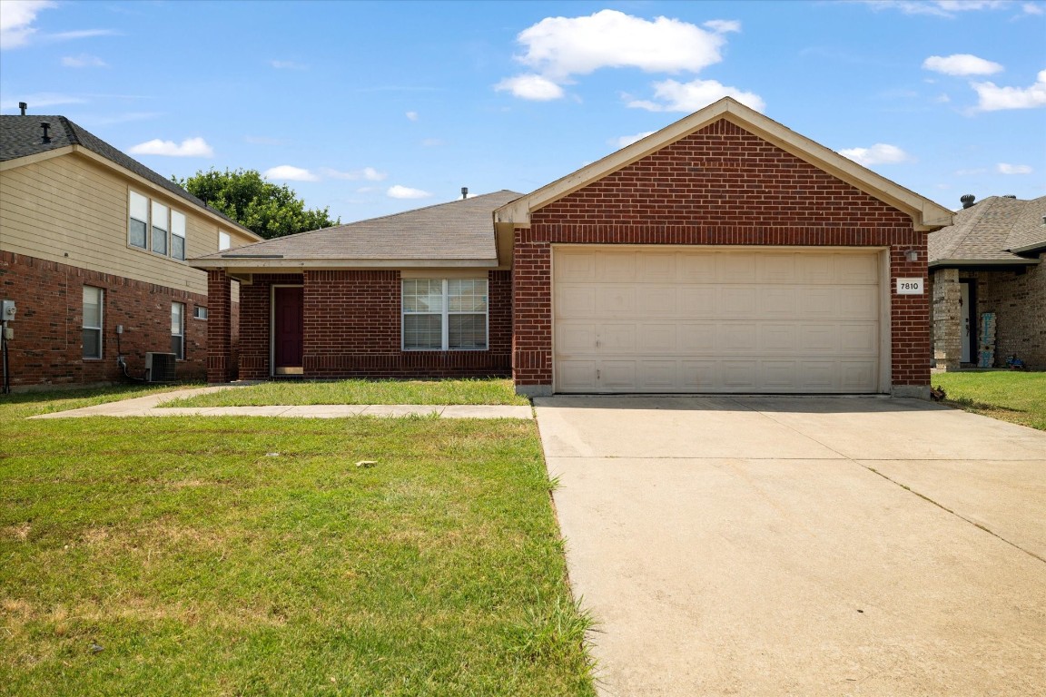 7810 Salton Lane Arlington TX 76001