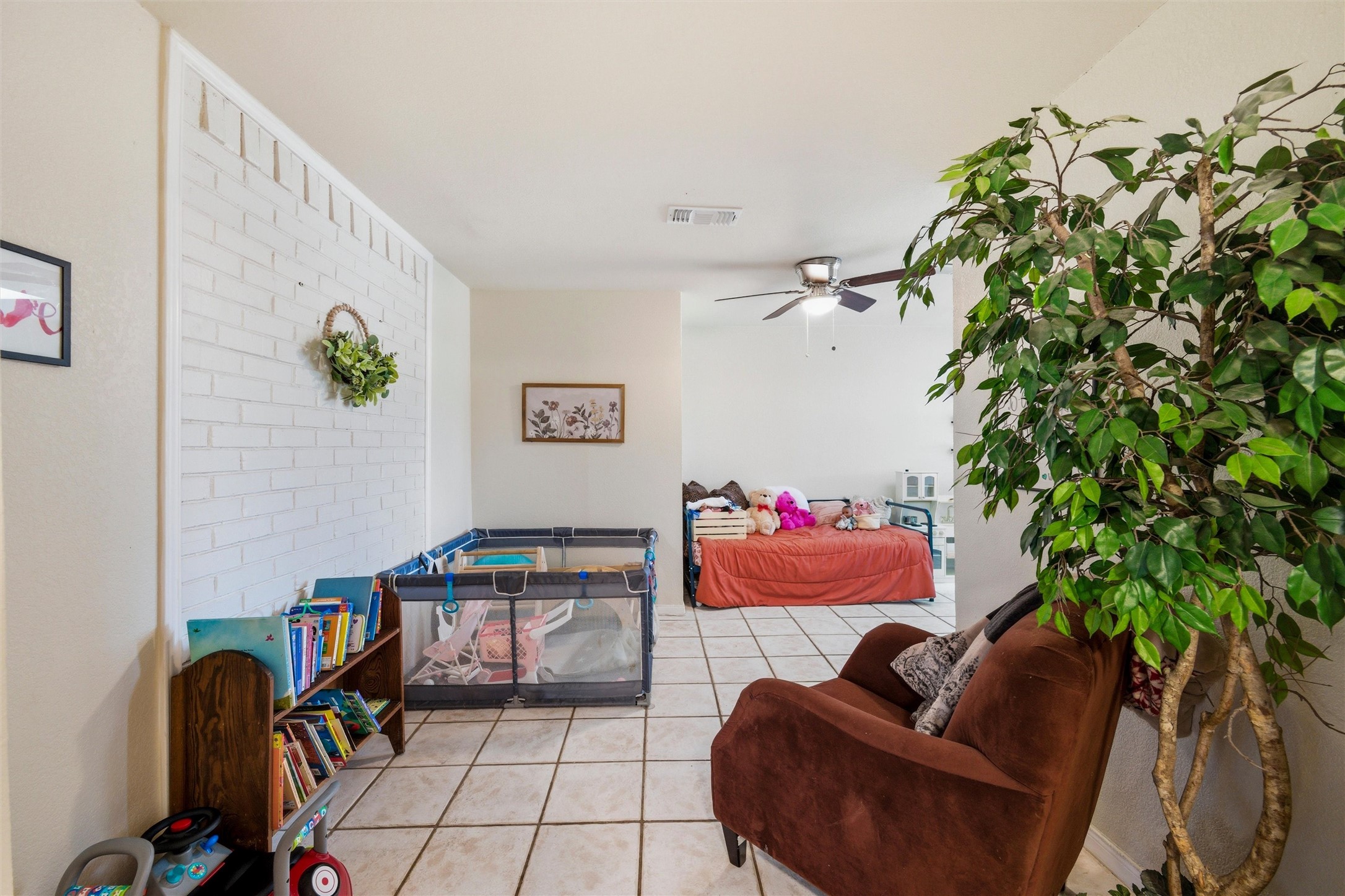 1012 Townsend Lane Desoto TX 75115