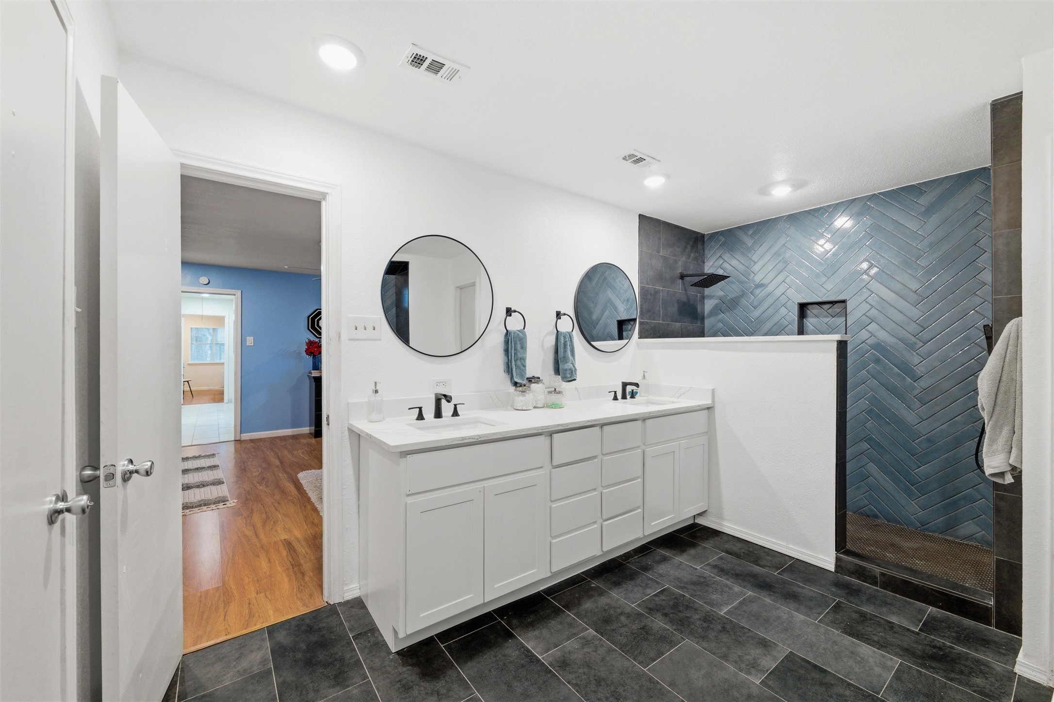 1012 Townsend Lane Desoto TX 75115