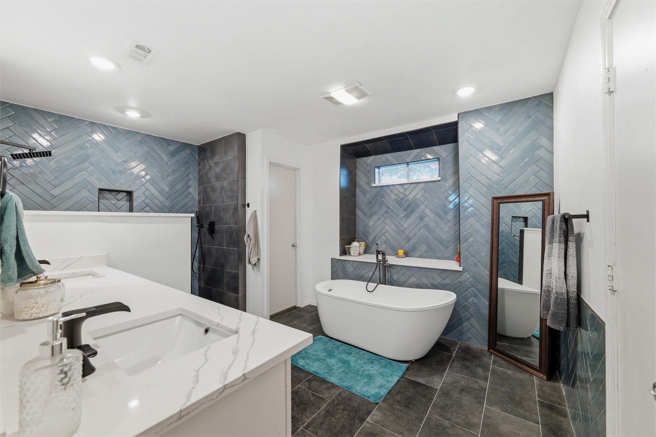 1012 Townsend Lane Desoto TX 75115