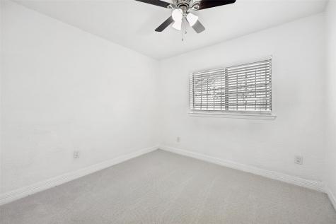 831 Kelso Drive Dallas TX 75211
