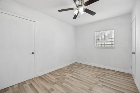 831 Kelso Drive Dallas TX 75211