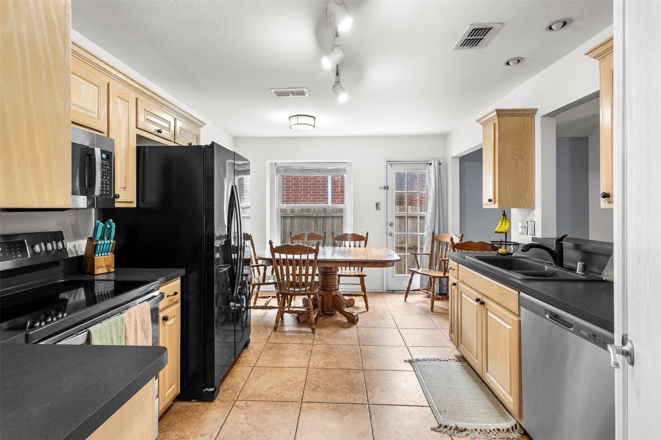136 Goldeneye Lane Fort Worth TX 76120