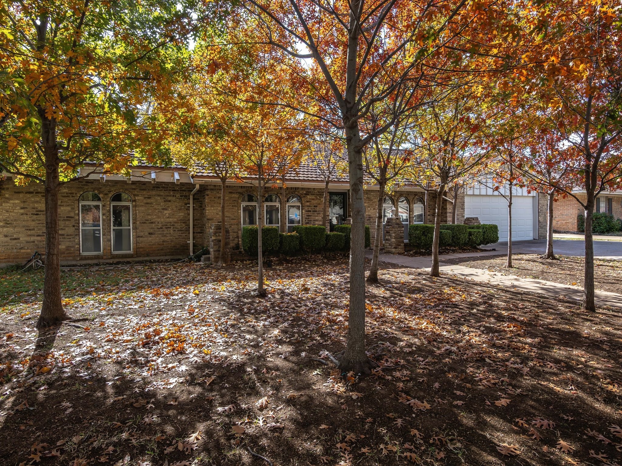 1306 S Westador Drive Arlington TX 76015