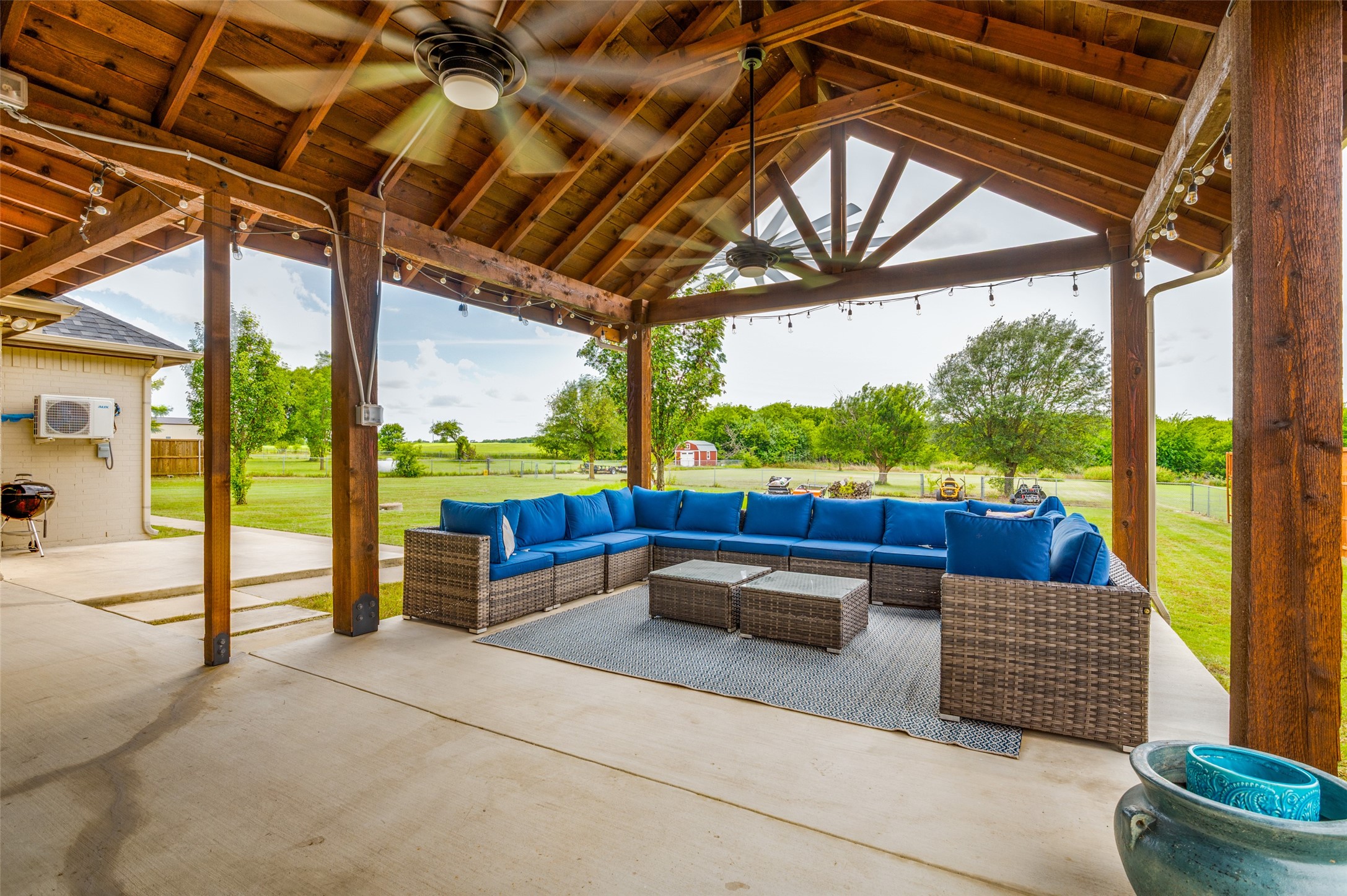 1320 E Highland Road Waxahachie TX 75167