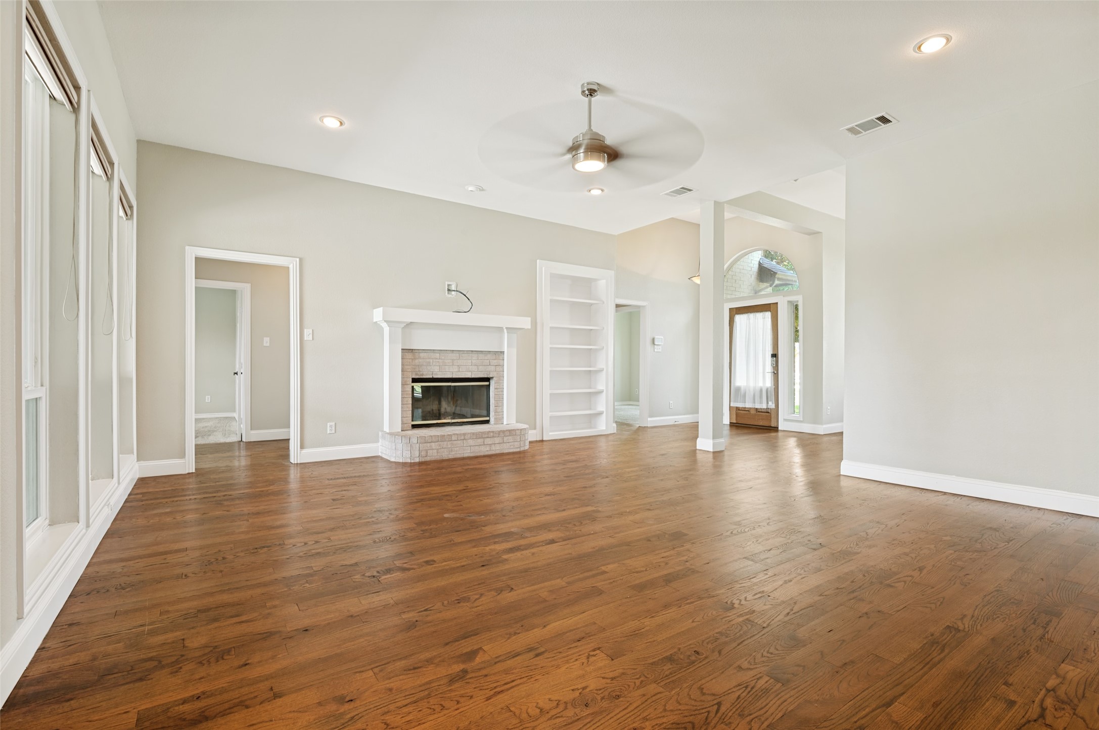 1320 E Highland Road Waxahachie TX 75167