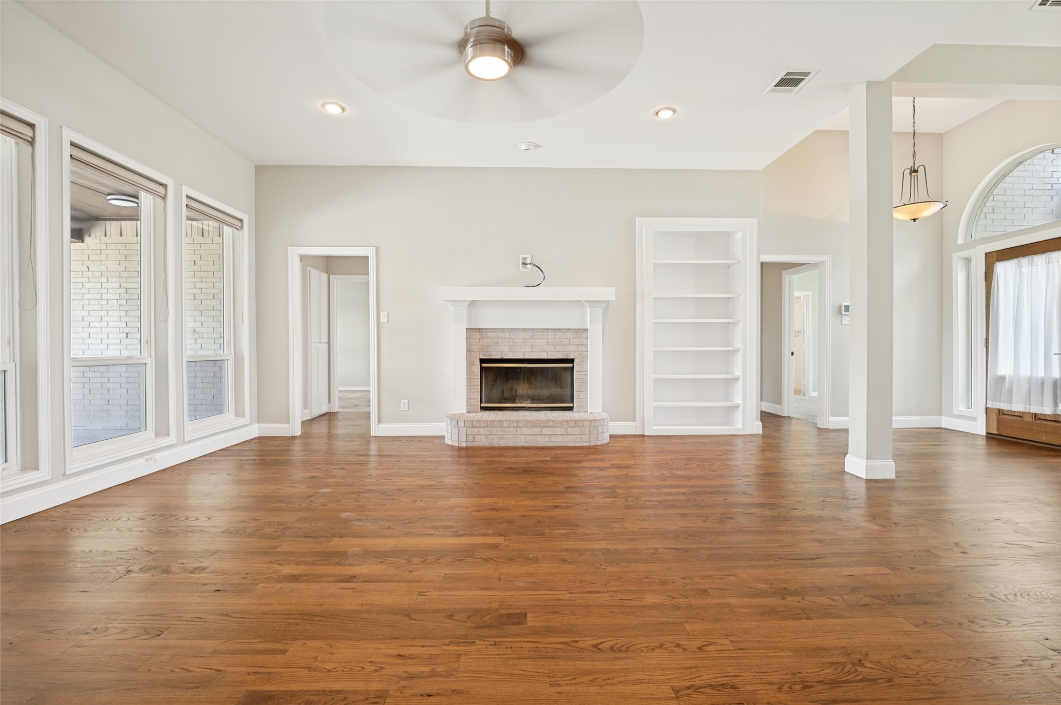 1320 E Highland Road Waxahachie TX 75167