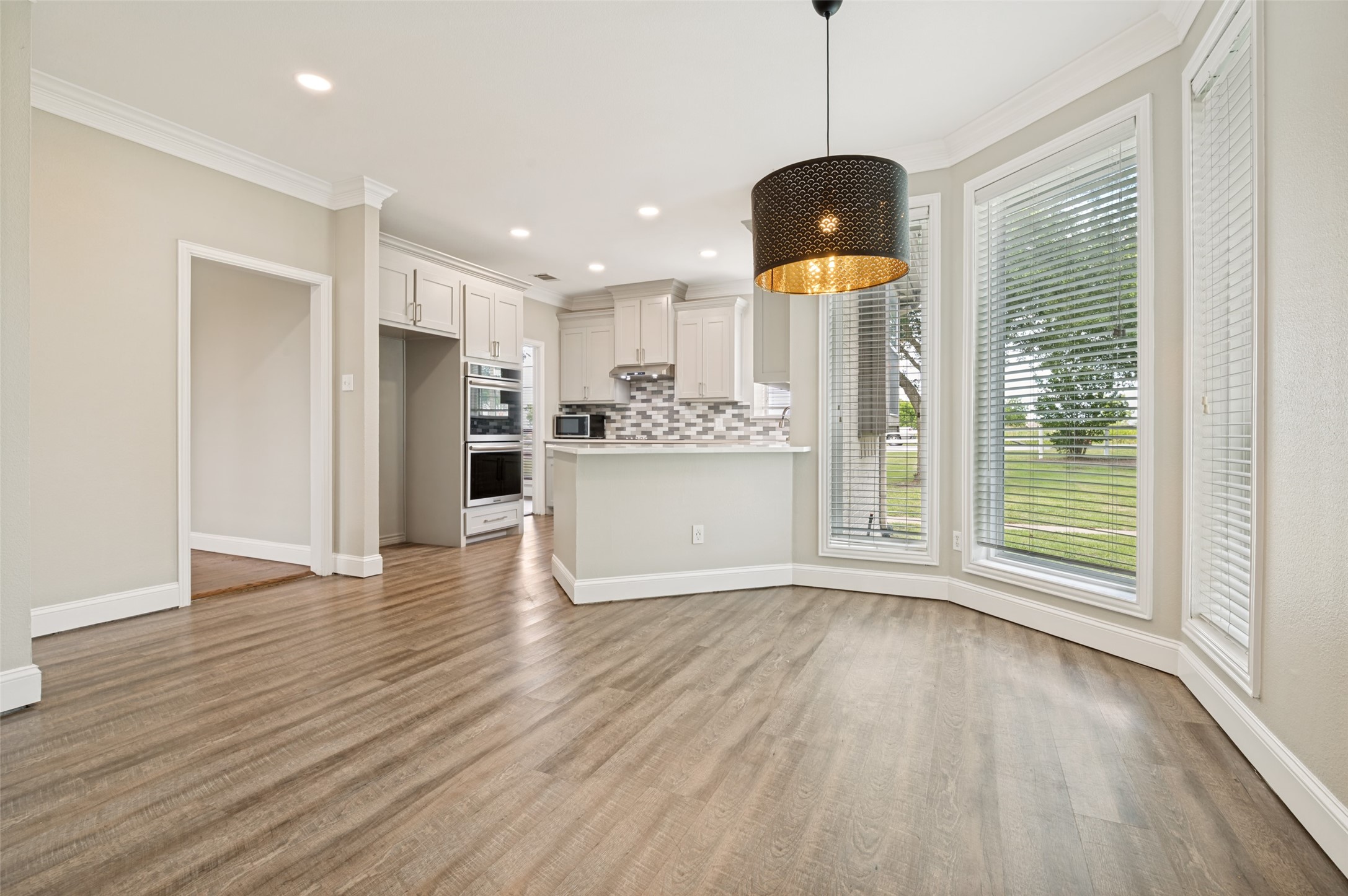 1320 E Highland Road Waxahachie TX 75167