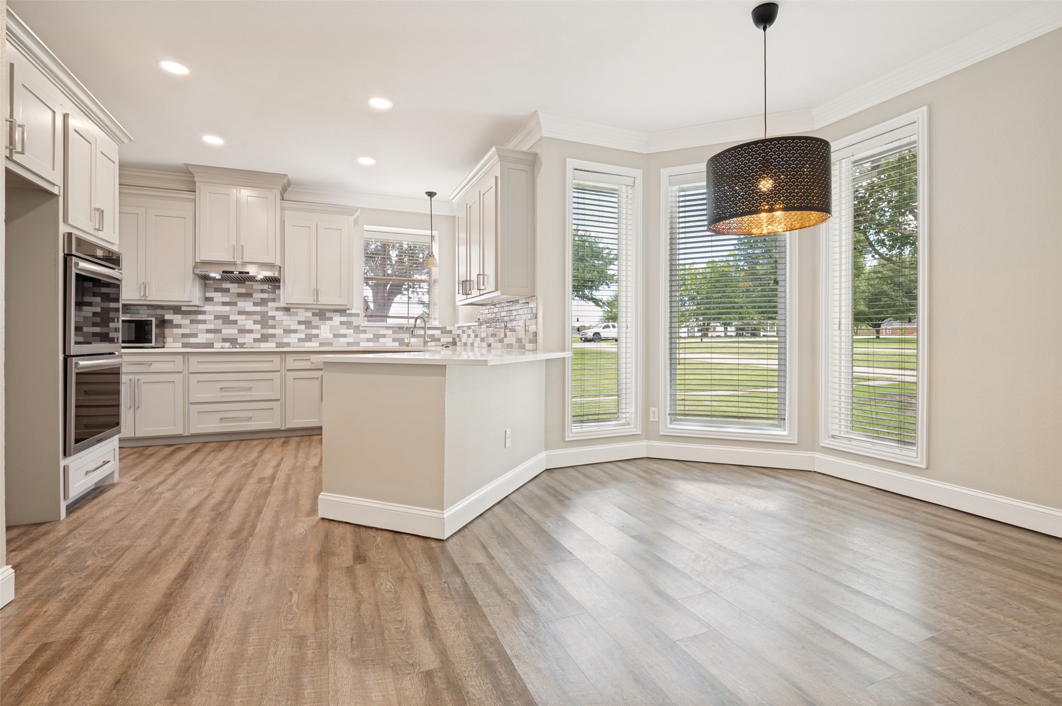 1320 E Highland Road Waxahachie TX 75167