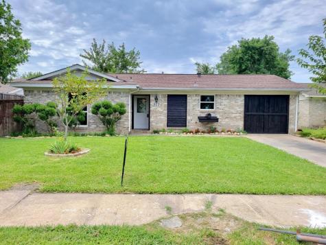 502 Bay Shore Drive Garland TX 75040