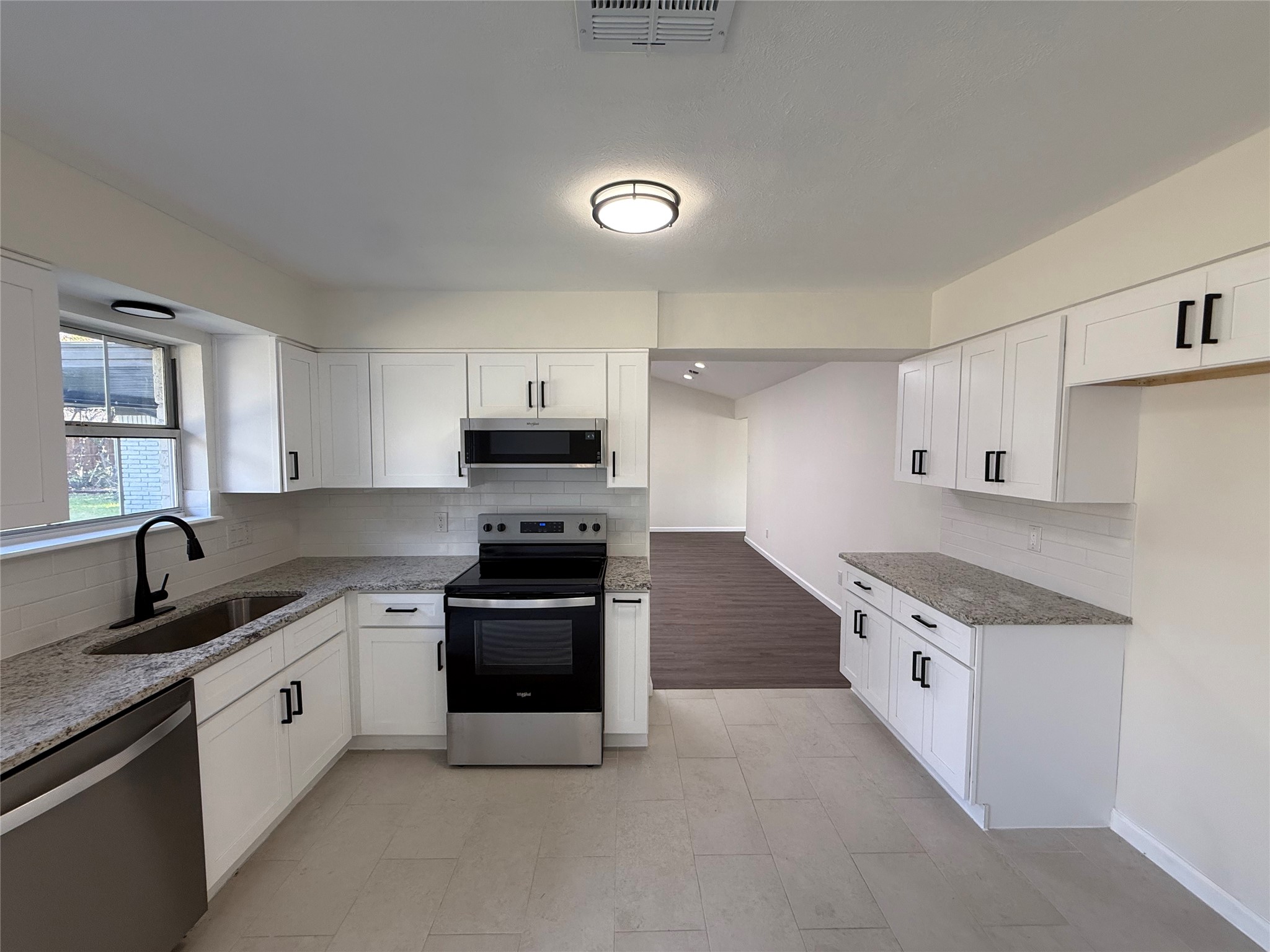 4348 Selkirk Drive W Fort Worth TX 76109