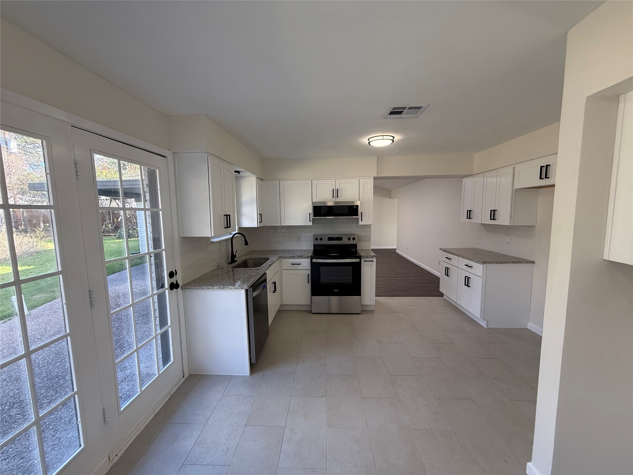 4348 Selkirk Drive W Fort Worth TX 76109