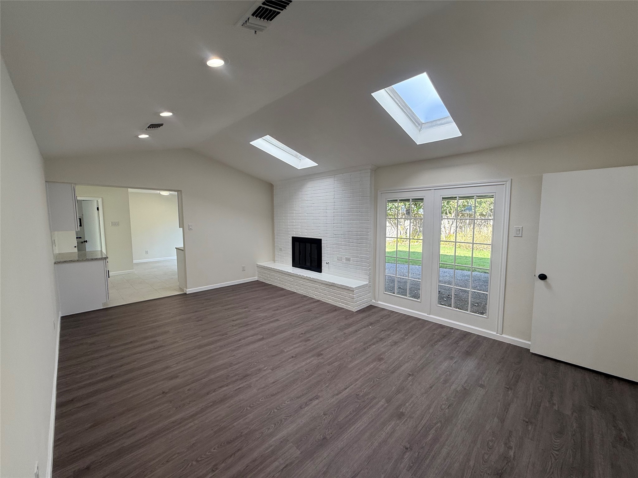 4348 Selkirk Drive W Fort Worth TX 76109