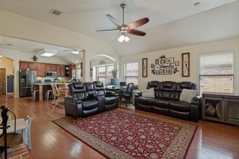 2847 Tranquilo Grand Prairie TX 75054