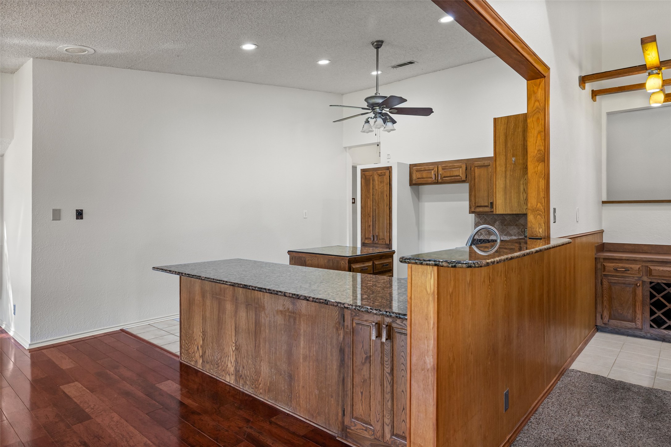 7508 Ravenswood Road Granbury TX 76049