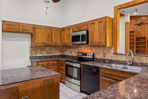 7508 Ravenswood Road Granbury TX 76049