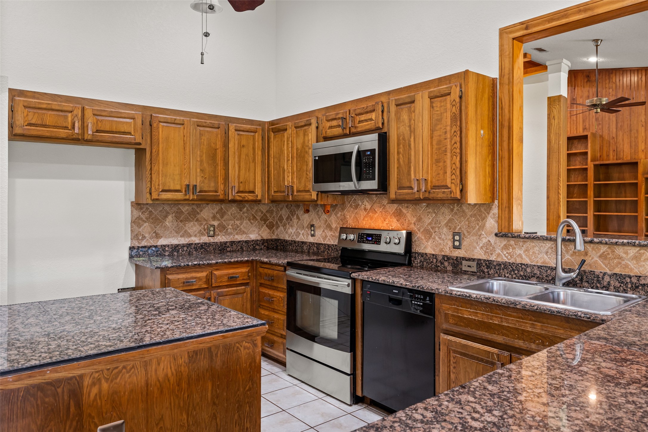 7508 Ravenswood Road Granbury TX 76049