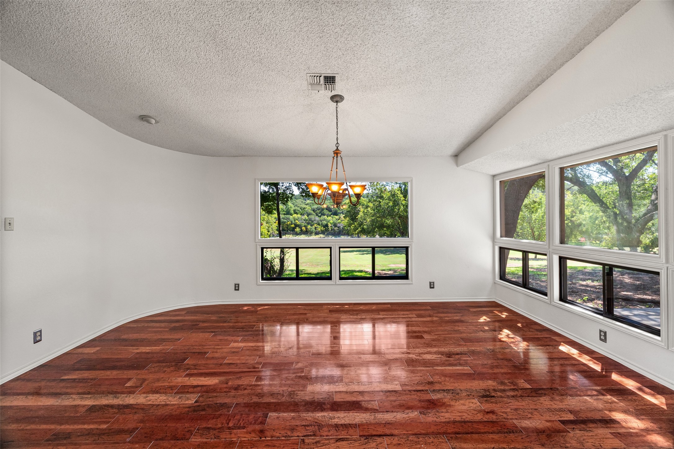 7508 Ravenswood Road Granbury TX 76049