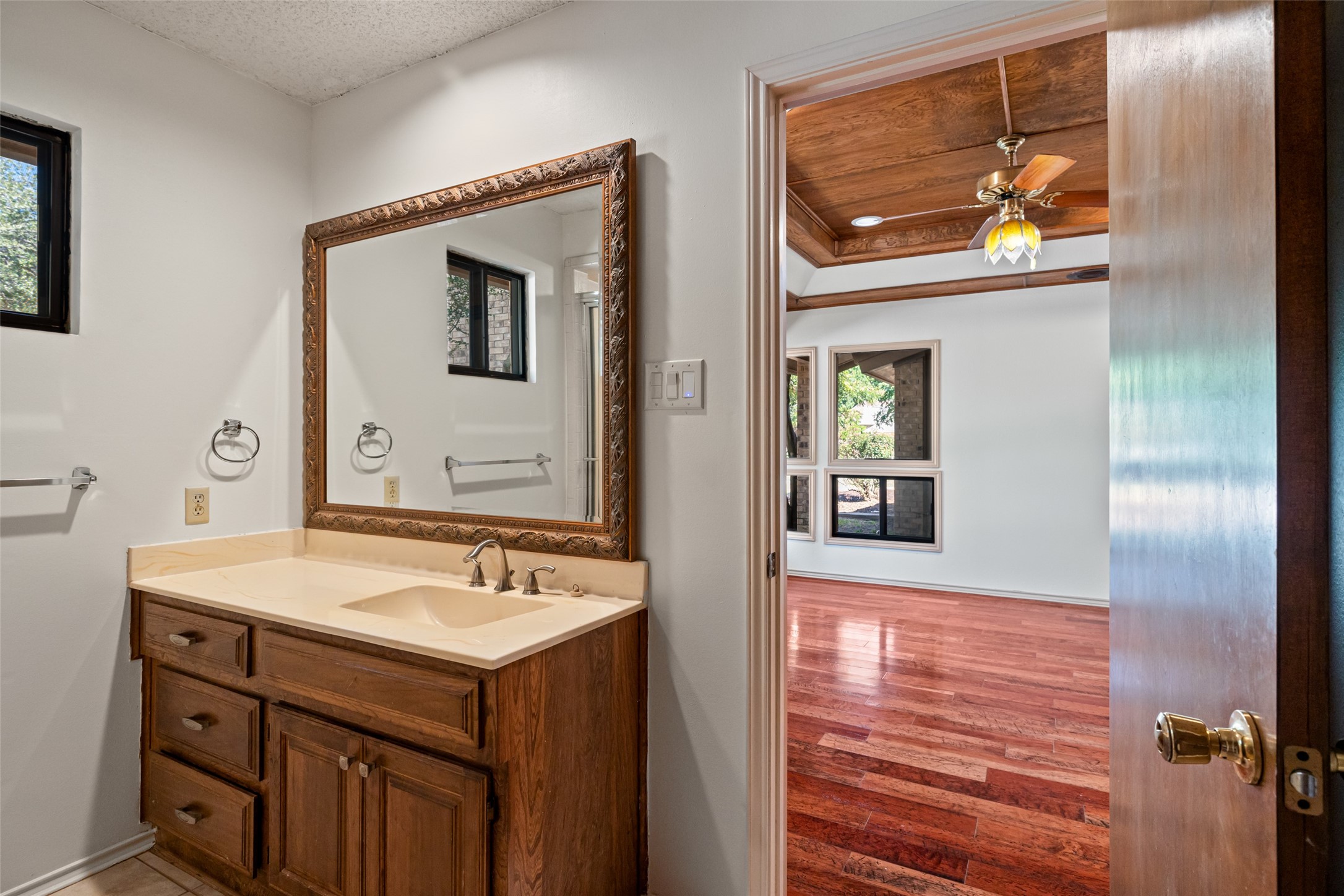 7508 Ravenswood Road Granbury TX 76049