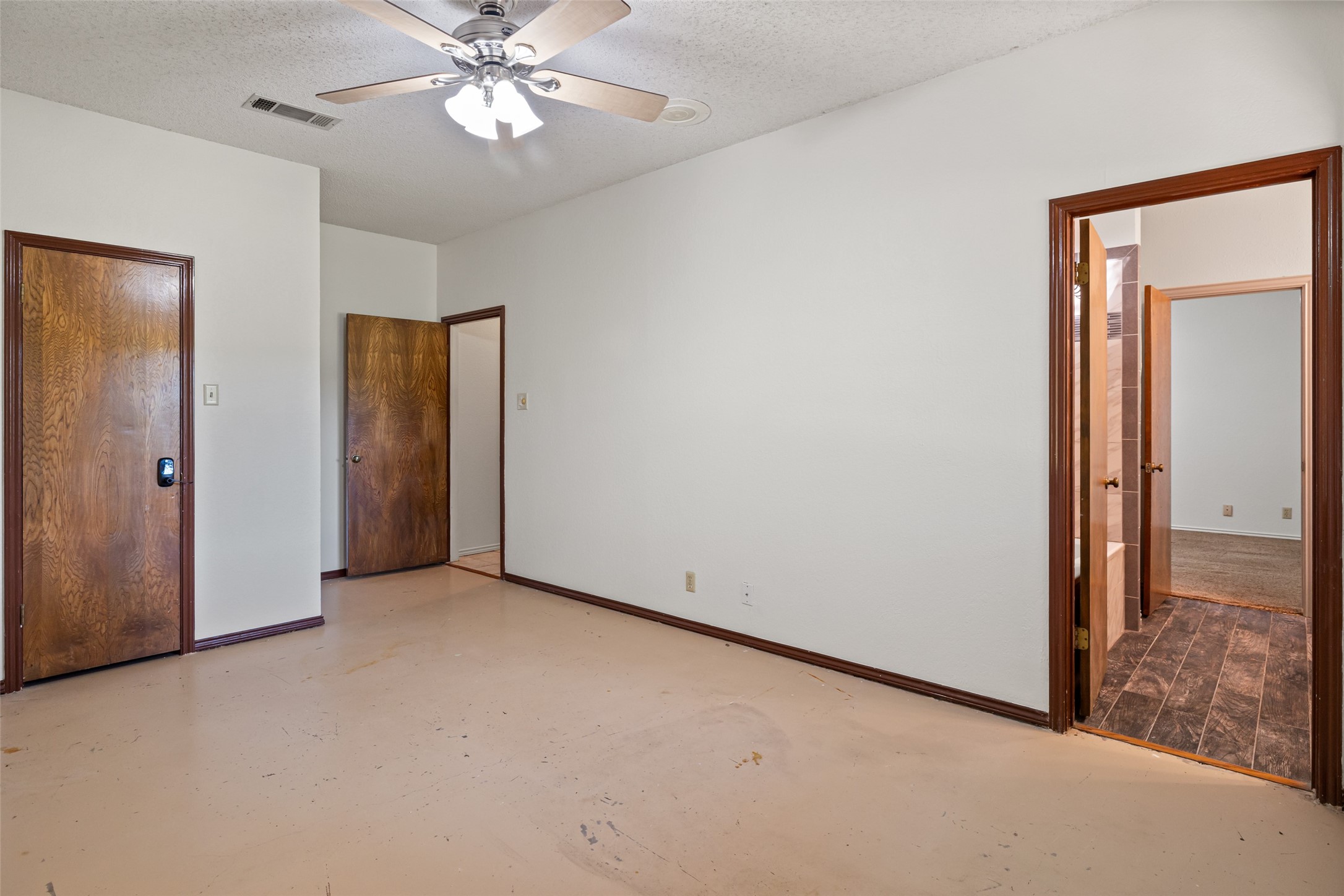 7508 Ravenswood Road Granbury TX 76049