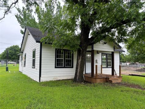 315 S Barry Street Mertens TX 76666