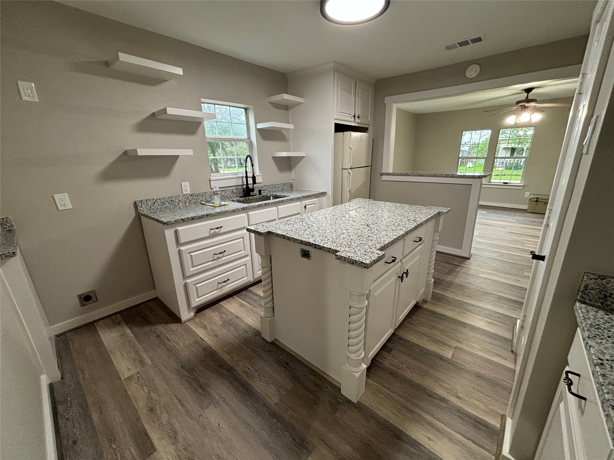 315 S Barry Street Mertens TX 76666