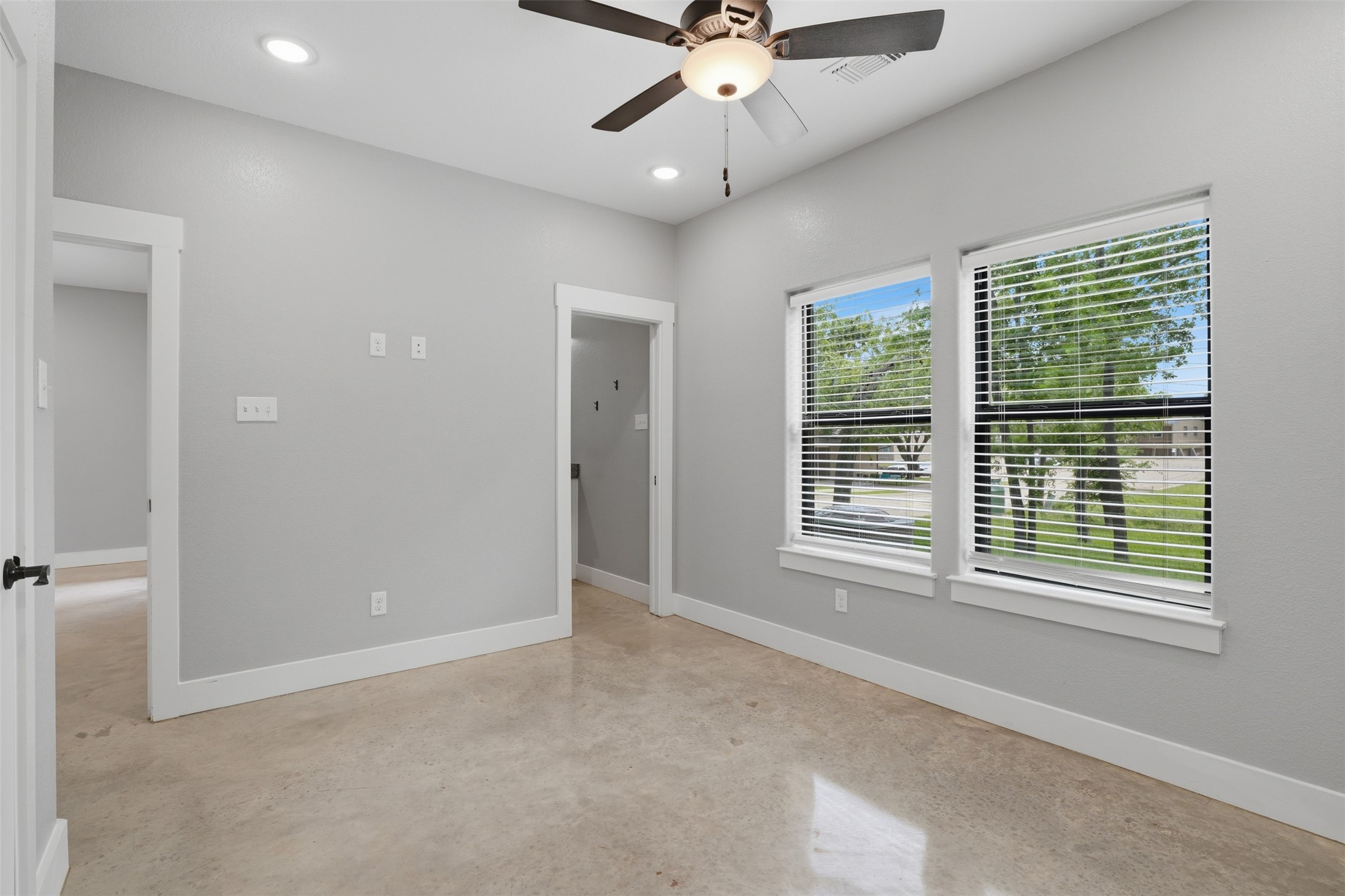 738 E Sears Street Denison TX 75021