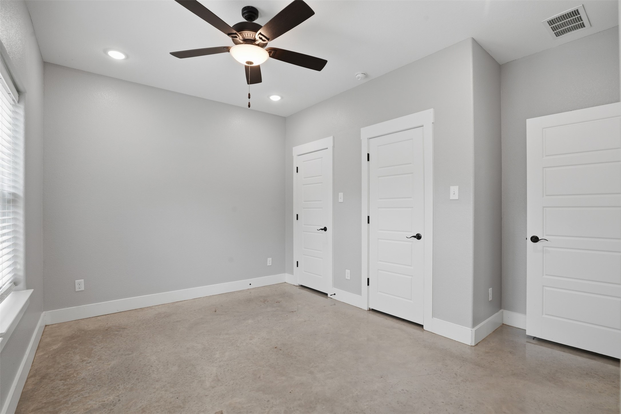 738 E Sears Street Denison TX 75021