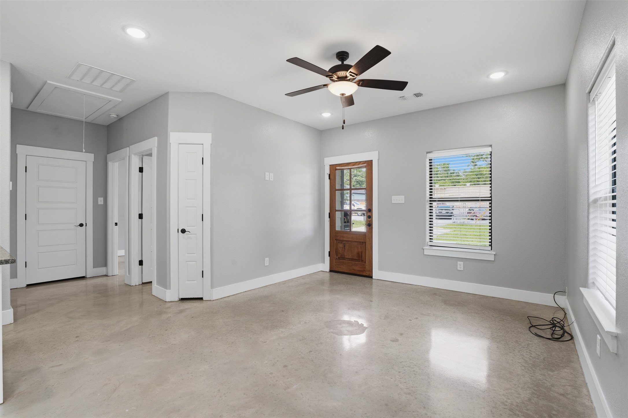 738 E Sears Street Denison TX 75021
