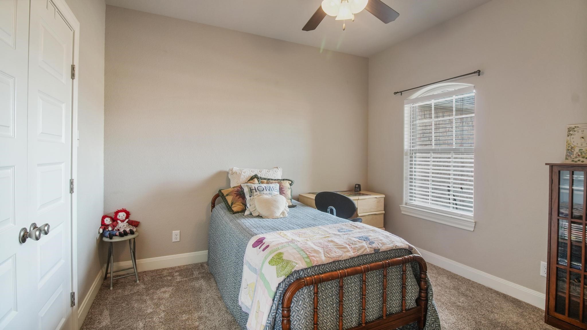 129 Oak Springs Loop Mabank TX 75156