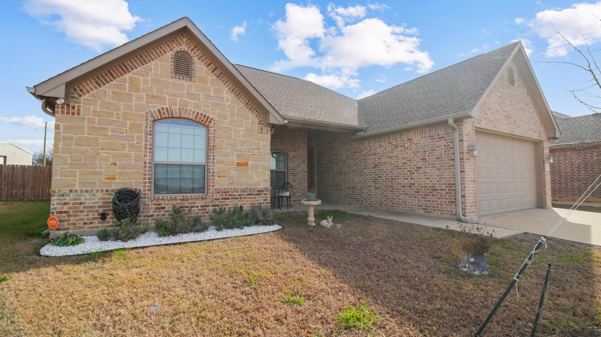129 Oak Springs Loop Mabank TX 75156