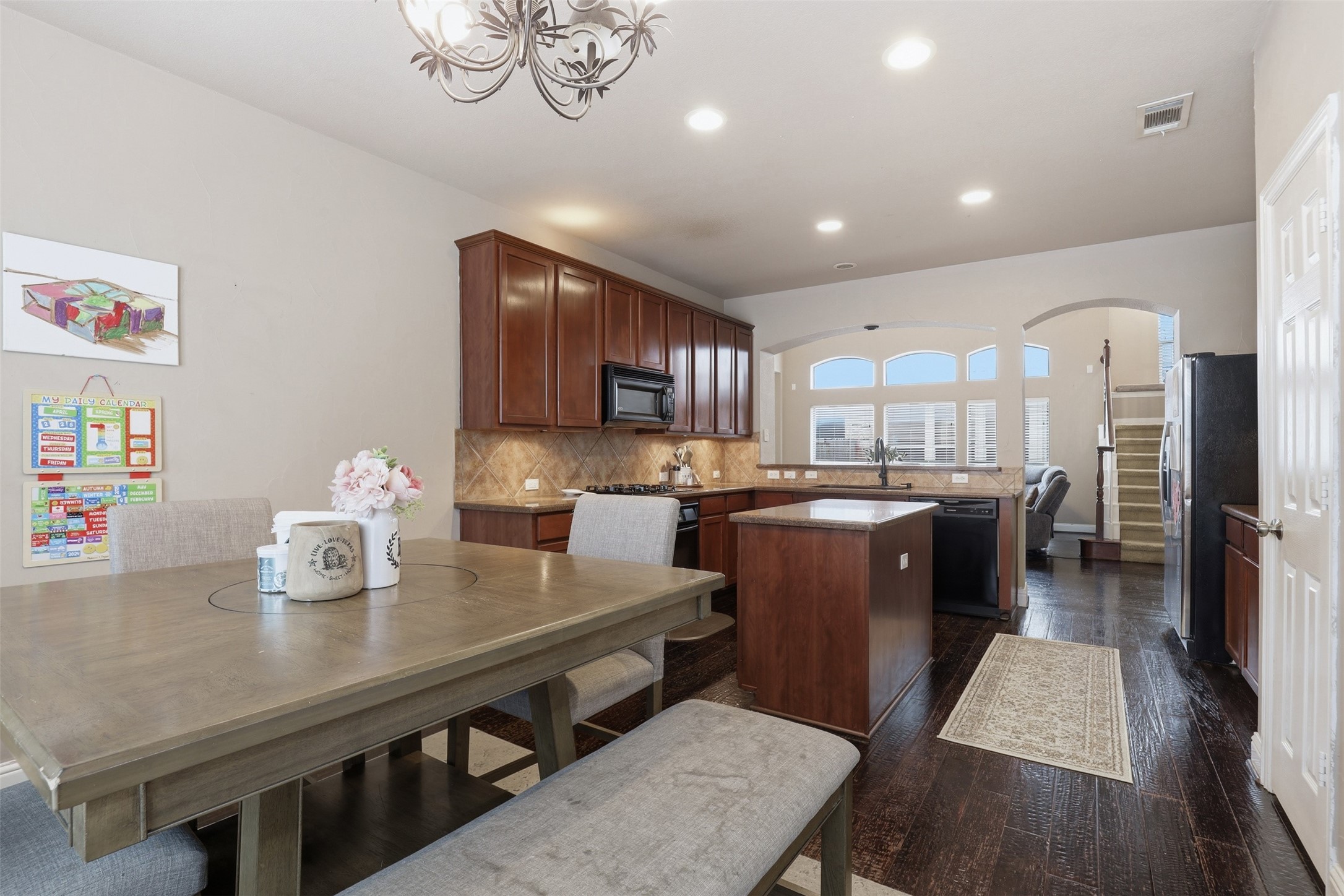 2451 Beachview Drive Grand Prairie TX 75054