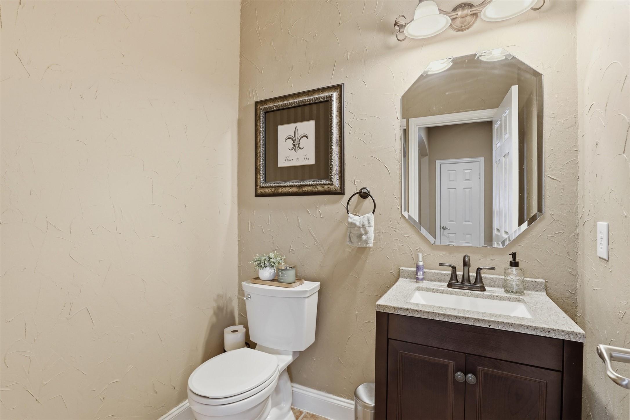 2451 Beachview Drive Grand Prairie TX 75054