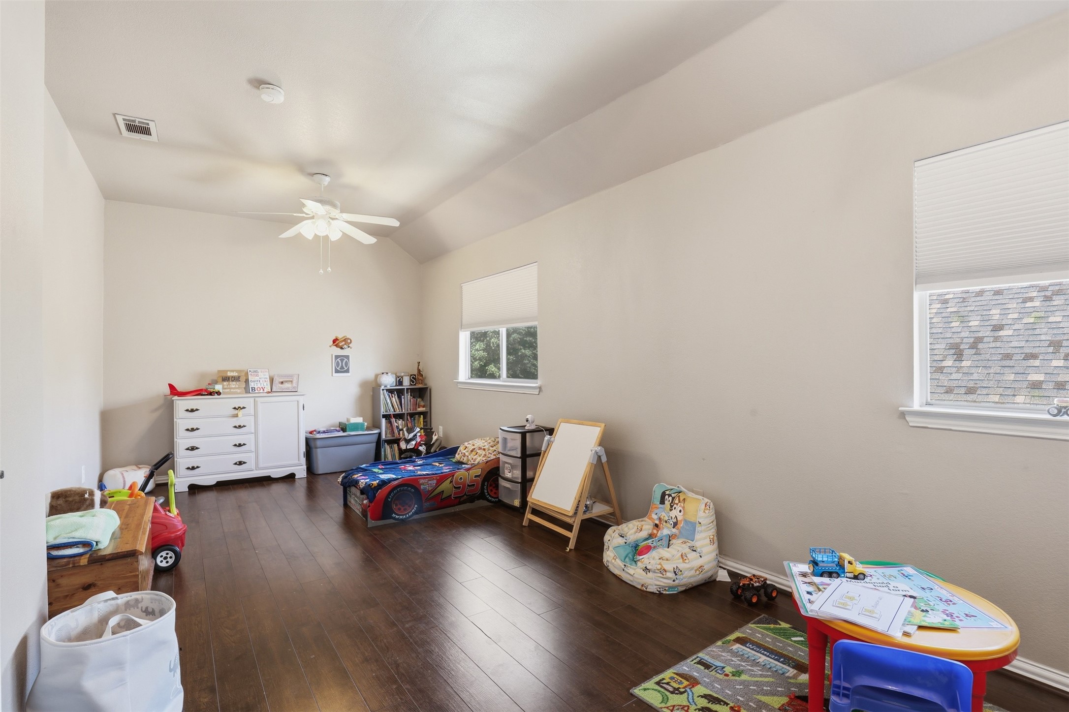2451 Beachview Drive Grand Prairie TX 75054