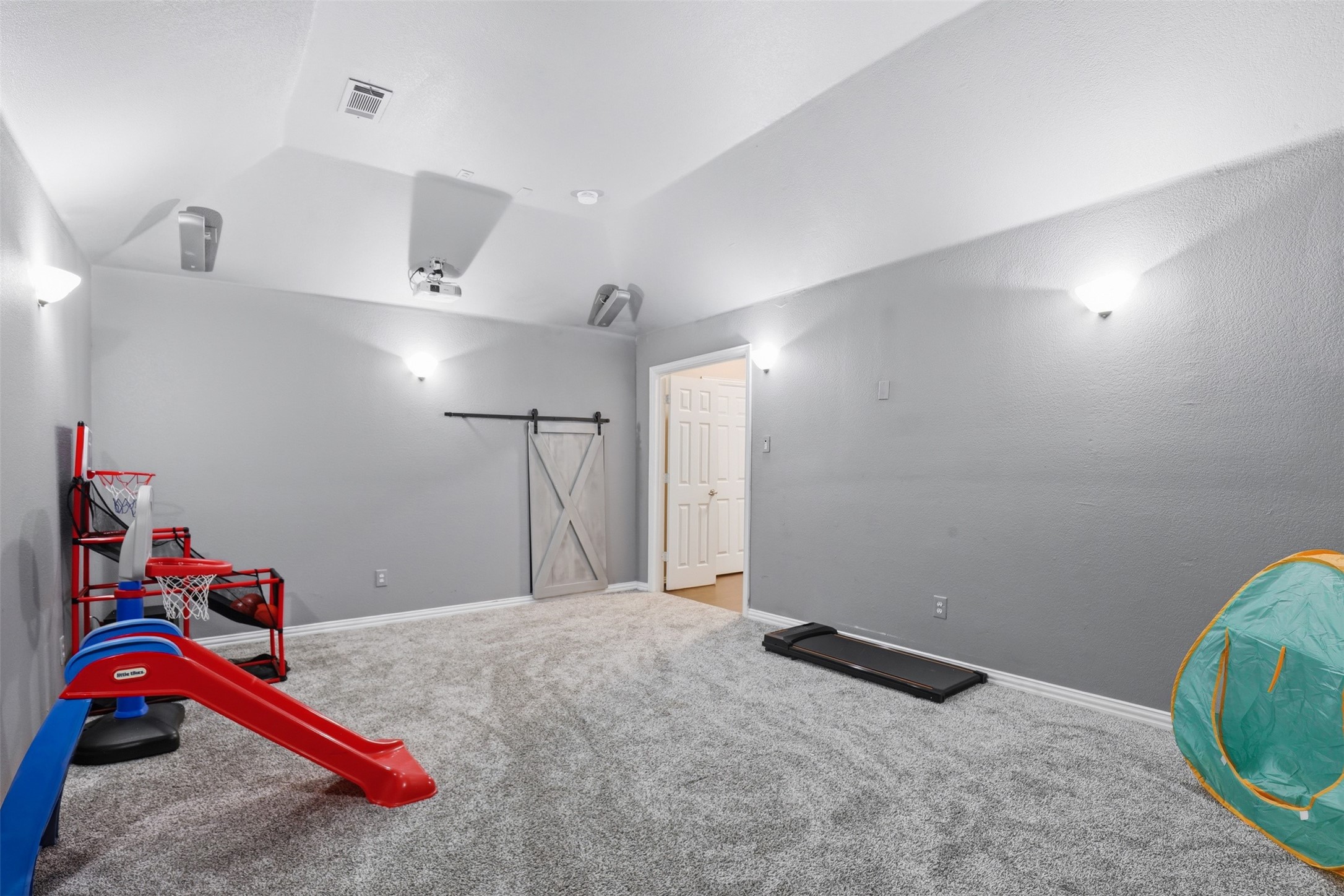 2451 Beachview Drive Grand Prairie TX 75054