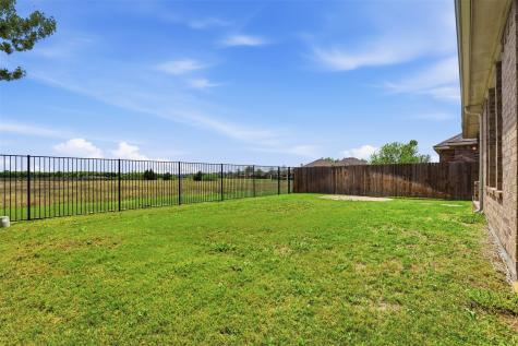 2451 Beachview Drive Grand Prairie TX 75054