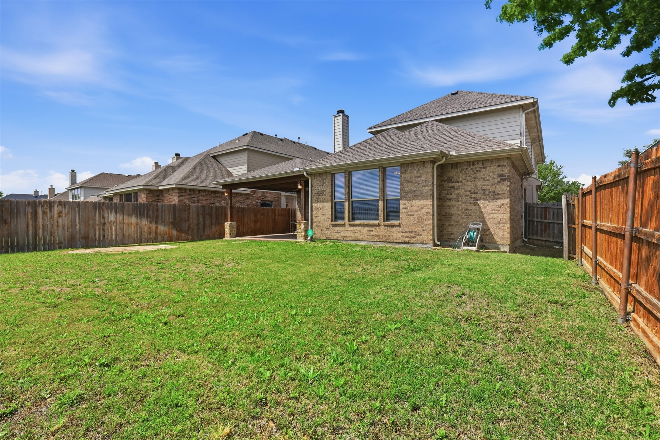 2451 Beachview Drive Grand Prairie TX 75054
