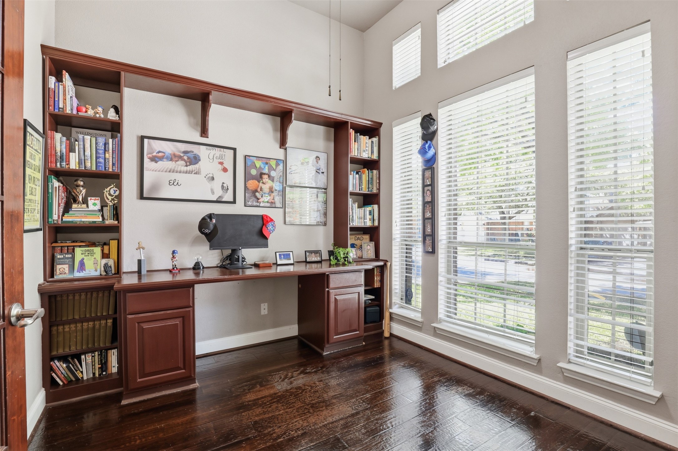 2451 Beachview Drive Grand Prairie TX 75054