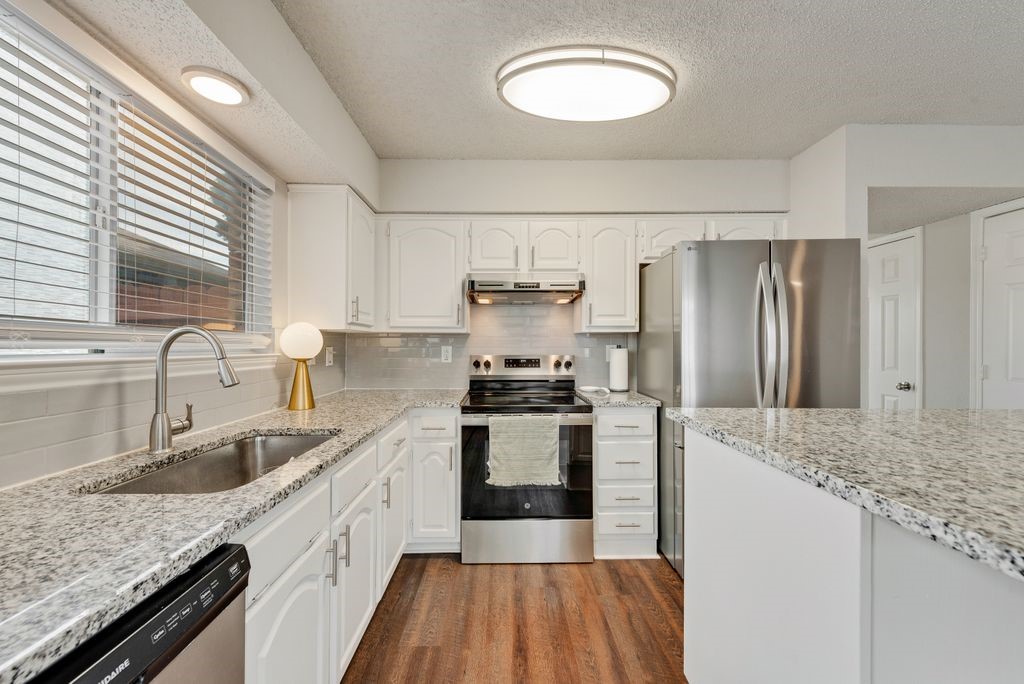 2001 Village Creek Drive Garland TX 75040