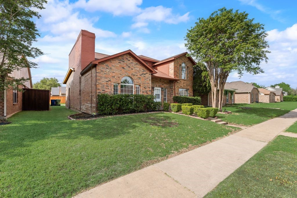 2001 Village Creek Drive Garland TX 75040