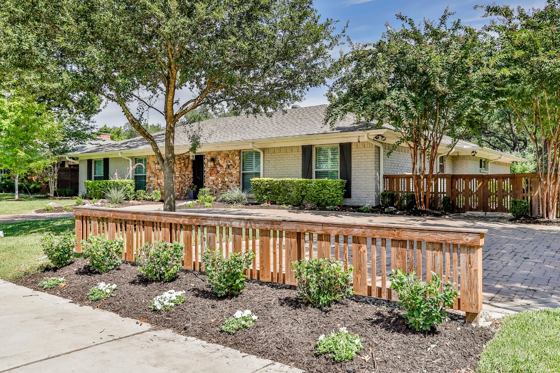 14944 Lacehaven Drive Dallas TX 75248